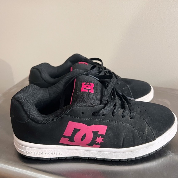 Women’s DC shoes - Picture 3 of 6